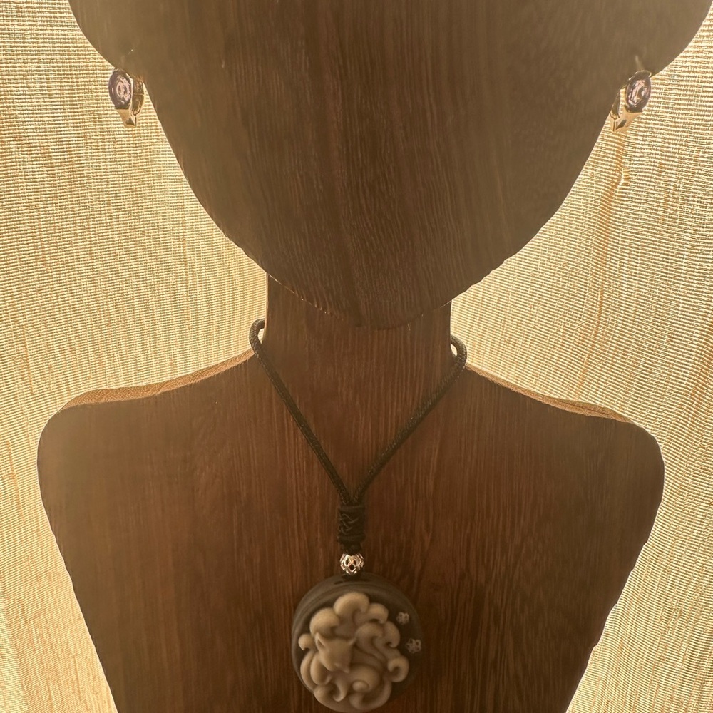 Tai Chi Stone Nine Tail Fox Pendant on Black Adjustable Rope - Picture 4 of 15